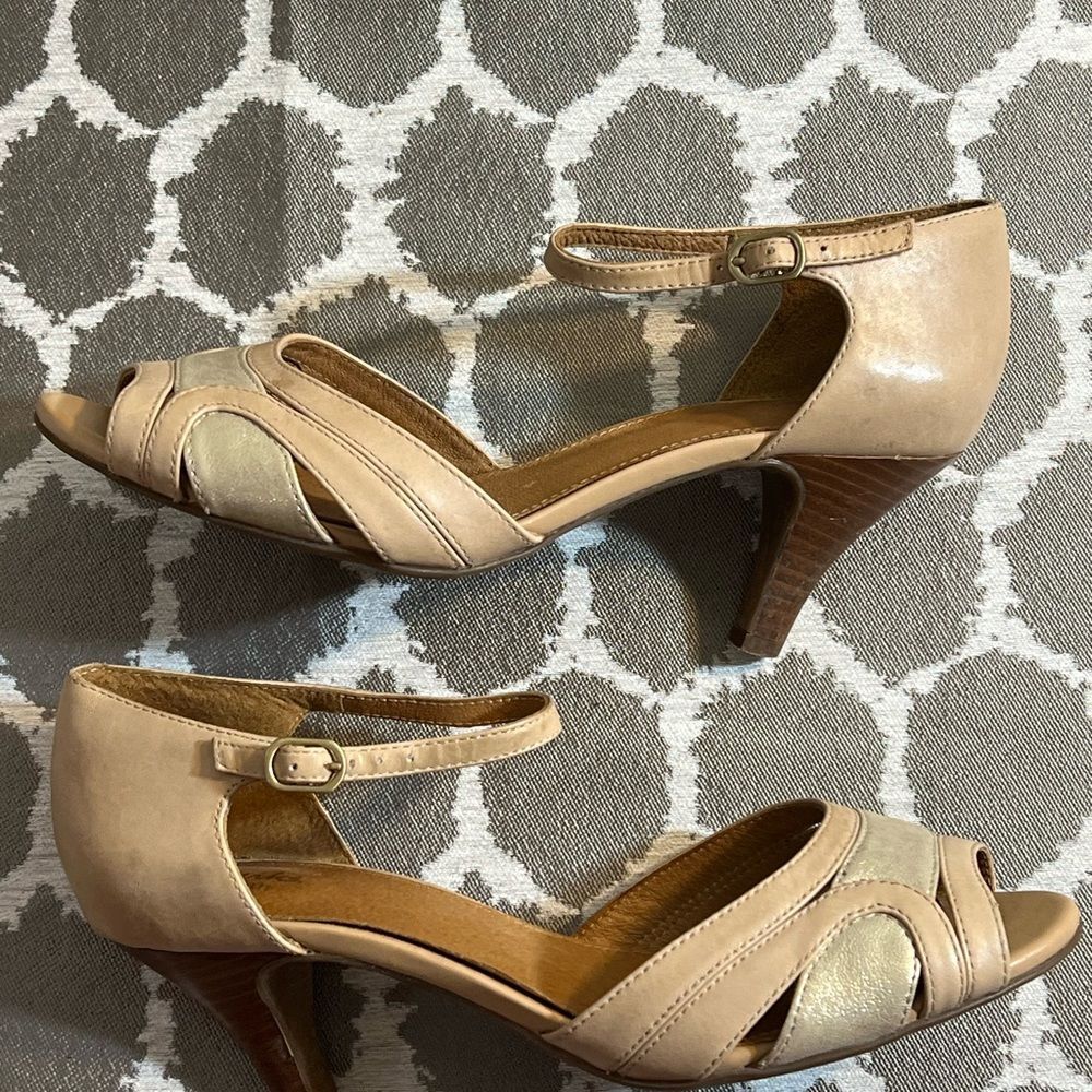 Clarks Tan and Gold Heels with Ankle Strap